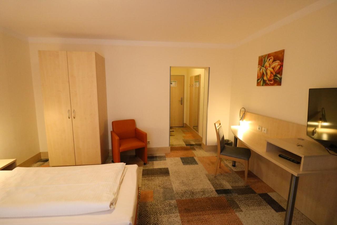 Petul Apart Hotel Ernestine Эссен Экстерьер фото